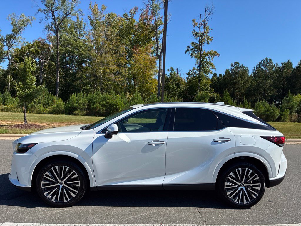 Certified 2025 Lexus RX 350 Premium Plus w/ Accessory Package (Z1) FWD image 9