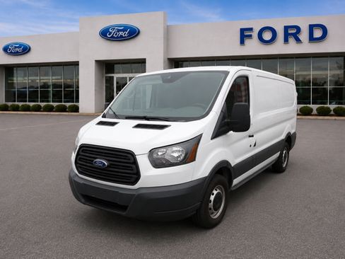 Used 2017 Ford Transit 250 130 Low Roof RWD image 1