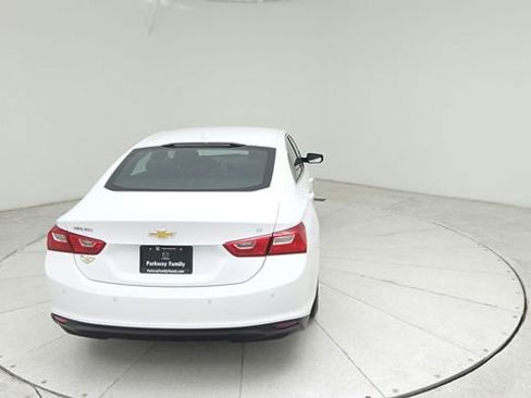 Used 2024 Chevrolet Malibu LT image 6