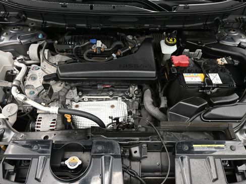 Used 2020 Nissan Rogue SV w/ Premium Package AWD/4WD image 7