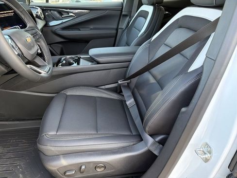 New 2026 Chevrolet Blazer EV LT image 14