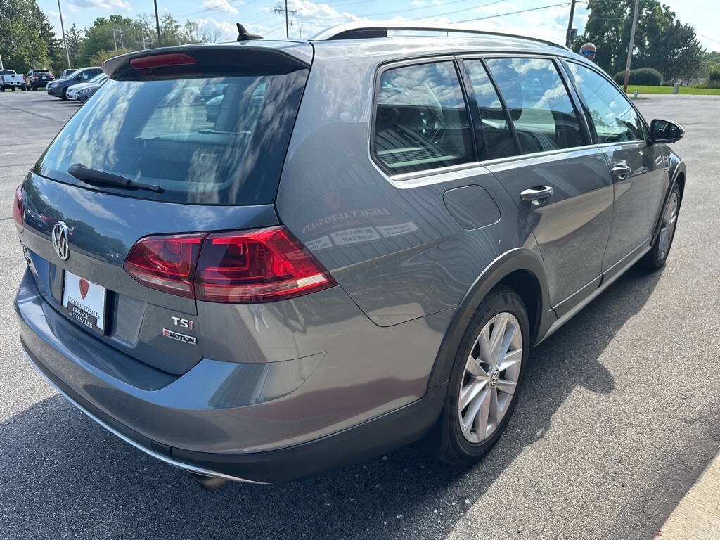 Used 2017 Volkswagen Golf Alltrack SE AWD/4WD image 5