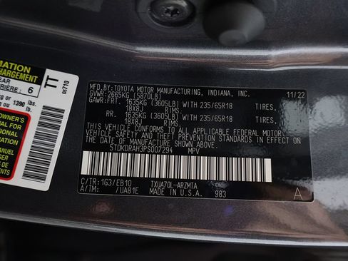 Used 2023 Toyota Highlander XLE FWD image 60