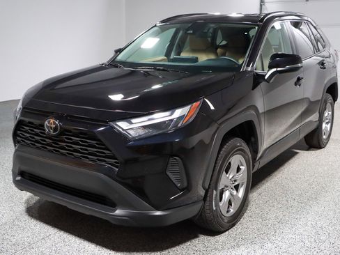 Used 2023 Toyota RAV4 XLE image 30