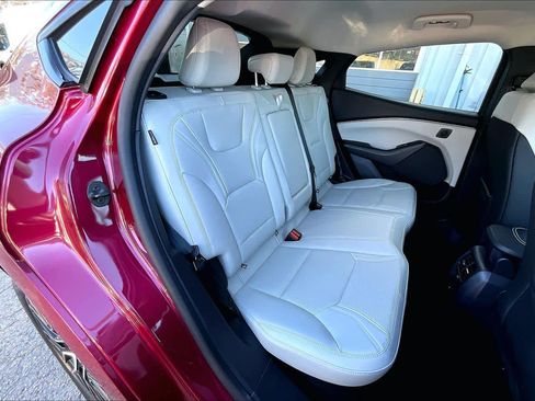 Certified 2025 Ford Mustang Mach-E Premium image 19