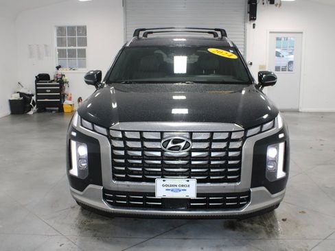 Used 2024 Hyundai Palisade Calligraphy image 3