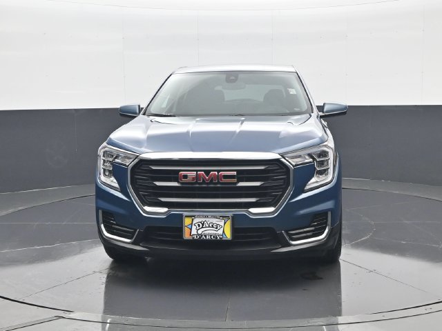 Certified 2024 GMC Terrain SLE FWD image 2