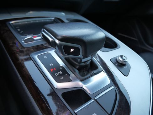 Used 2019 Audi Q7 2.0T Premium Plus w/ Premium Plus Package image 31