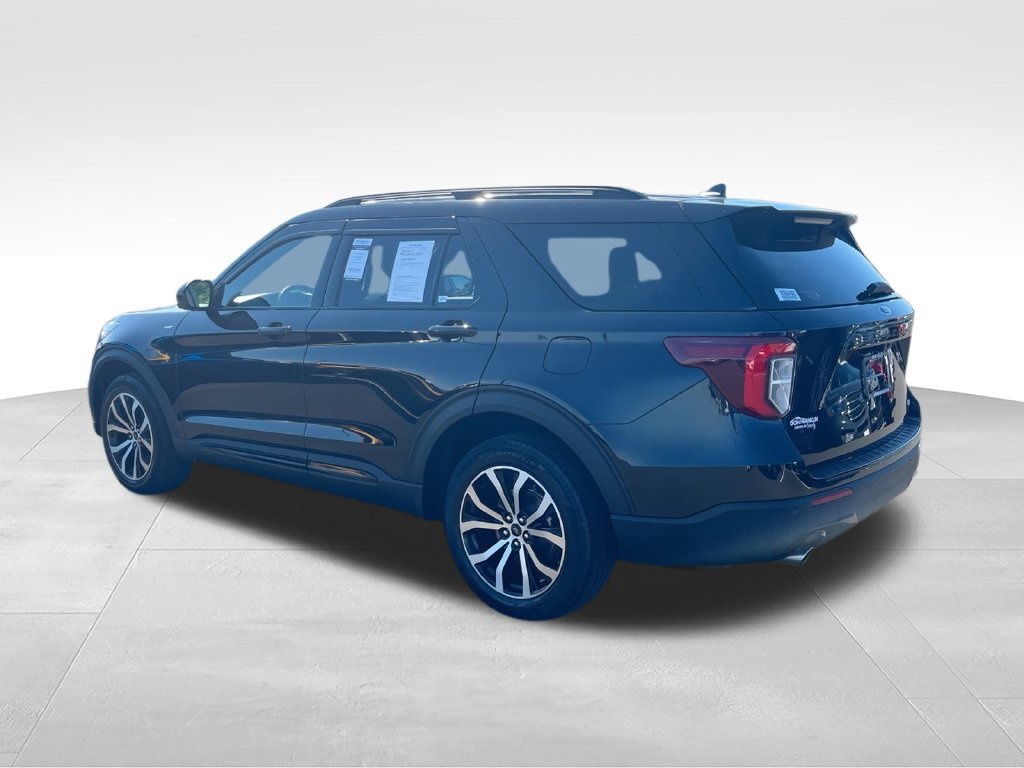 Used 2022 Ford Explorer ST-Line AWD/4WD image 6