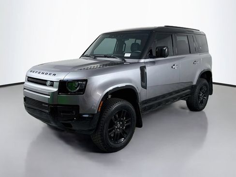 Used 2022 Land Rover Defender 110 X-Dynamic SE AWD/4WD image 1