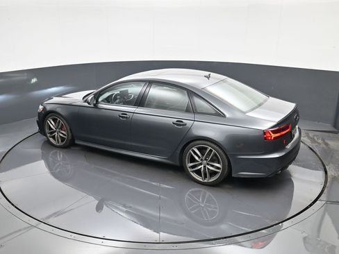 Used 2017 Audi S6 Prestige w/ Prestige Package image 32