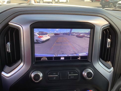 Used 2020 GMC Sierra 1500 SLT AWD/4WD image 17