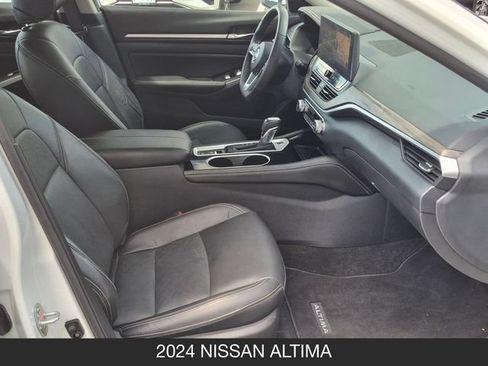 Used 2024 Nissan Altima 2.5 SL AWD/4WD image 29