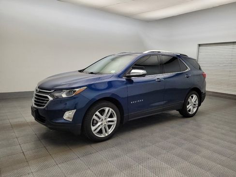 Used 2020 Chevrolet Equinox Premier image 2