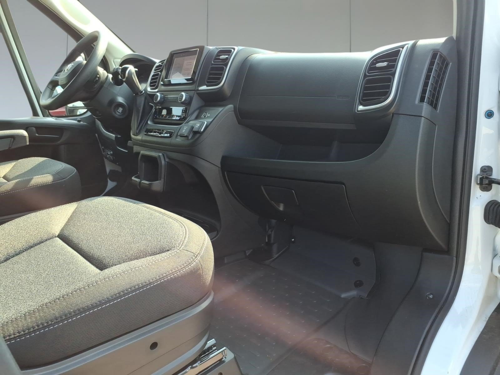 Used 2025 RAM ProMaster 1500 w/ Quick Order Package 22G SLT FWD image 6