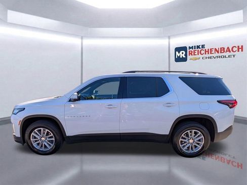 Used 2022 Chevrolet Traverse LT FWD image 7