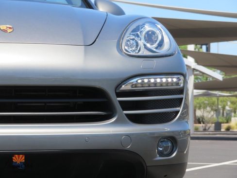 Used 2013 Porsche Cayenne AWD/4WD image 38