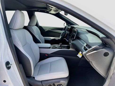 New 2026 Lexus RX 350h AWD/4WD image 16