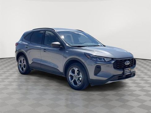 Certified 2025 Ford Escape ST-Line AWD/4WD image 5