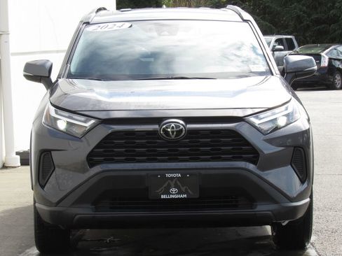 Used 2024 Toyota RAV4 XLE w/ Convenience Package image 3