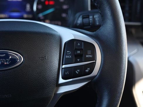 Used 2022 Ford Explorer XLT w/ Equipment Group 202A image 14