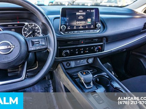 Used 2024 Nissan Rogue S image 32