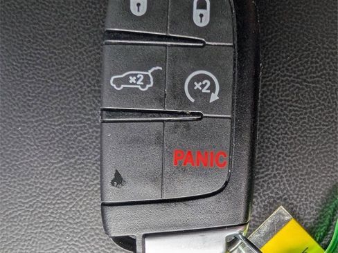 Used 2021 Jeep Grand Cherokee Limited image 17