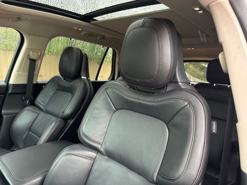 Certified 2024 Lincoln Aviator Reserve w/ Equipment Group 201A AWD/4WD image 13