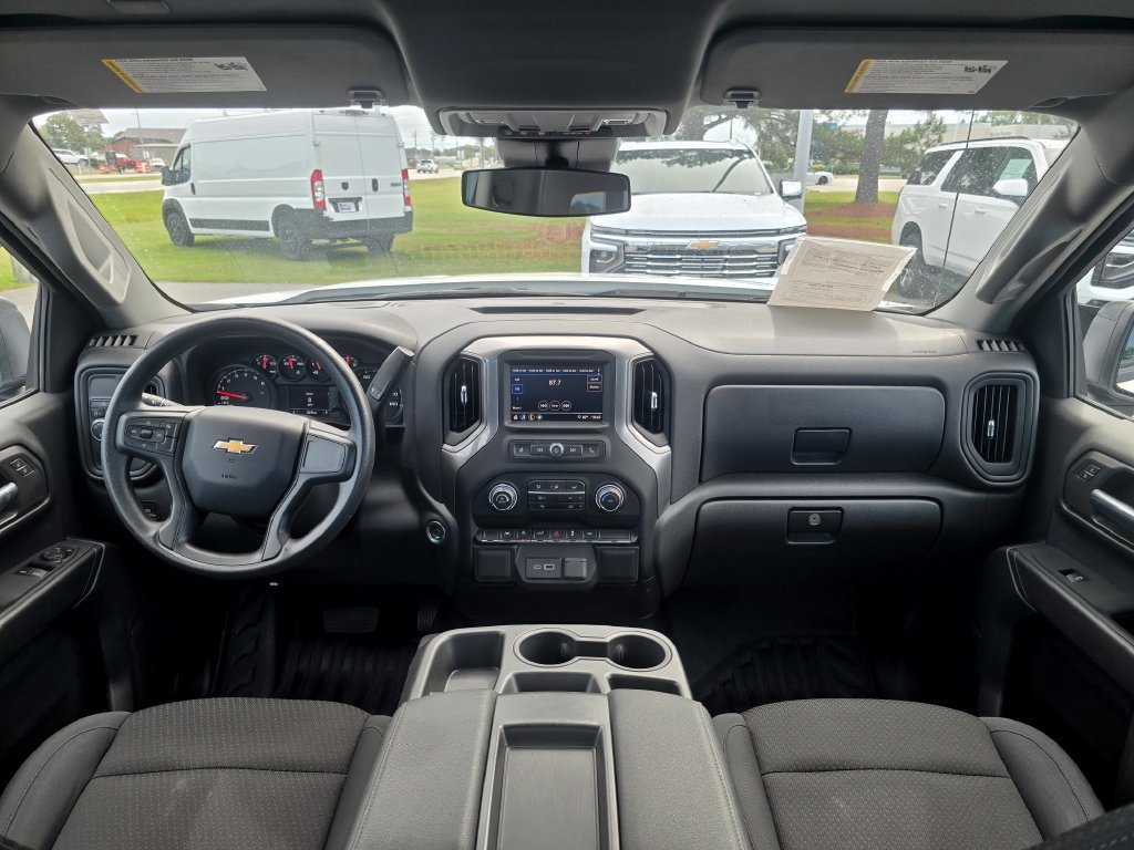 Certified 2025 Chevrolet Silverado 1500 W/T RWD image 12