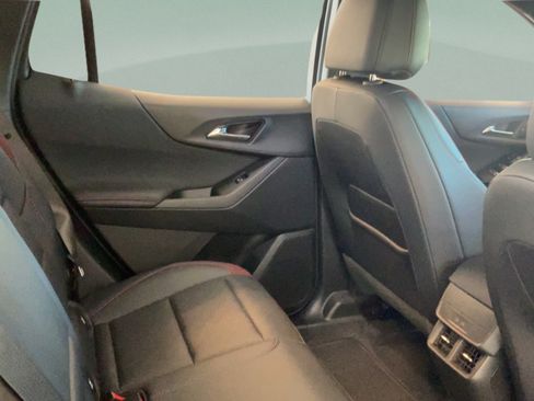 Used 2025 Chevrolet Equinox RS FWD image 41