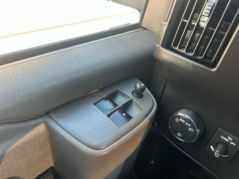 Used 2021 Chevrolet Express 2500 w/ Driver Convenience Package RWD image 19