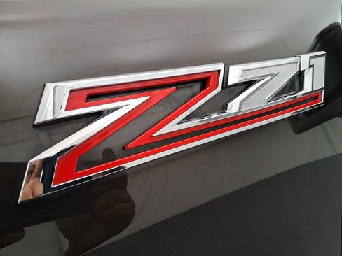 Used 2019 Chevrolet Silverado 1500 RST image 7