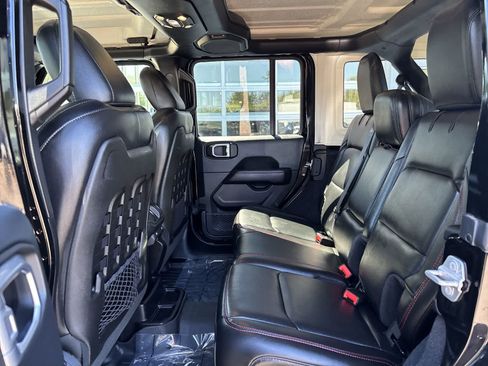 Used 2019 Jeep Wrangler Unlimited Rubicon AWD/4WD image 7