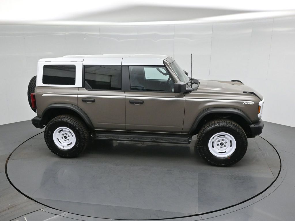Certified 2026 Ford Bronco Heritage Edition AWD/4WD image 52