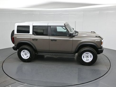 Certified 2026 Ford Bronco Heritage Edition AWD/4WD image 52