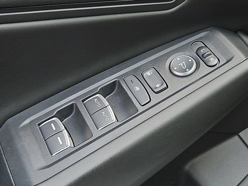 Used 2023 Honda Accord EX image 26
