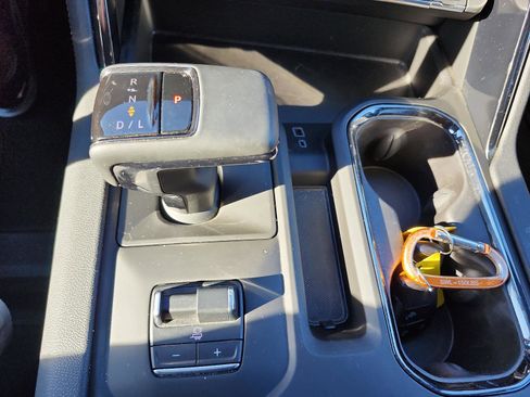 Certified 2023 GMC Sierra 1500 AT4 w/ AT4 Premium Package image 26