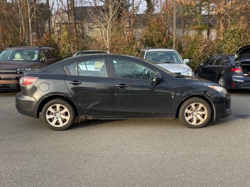 Used 2013 MAZDA MAZDA3 i Sport FWD image 3