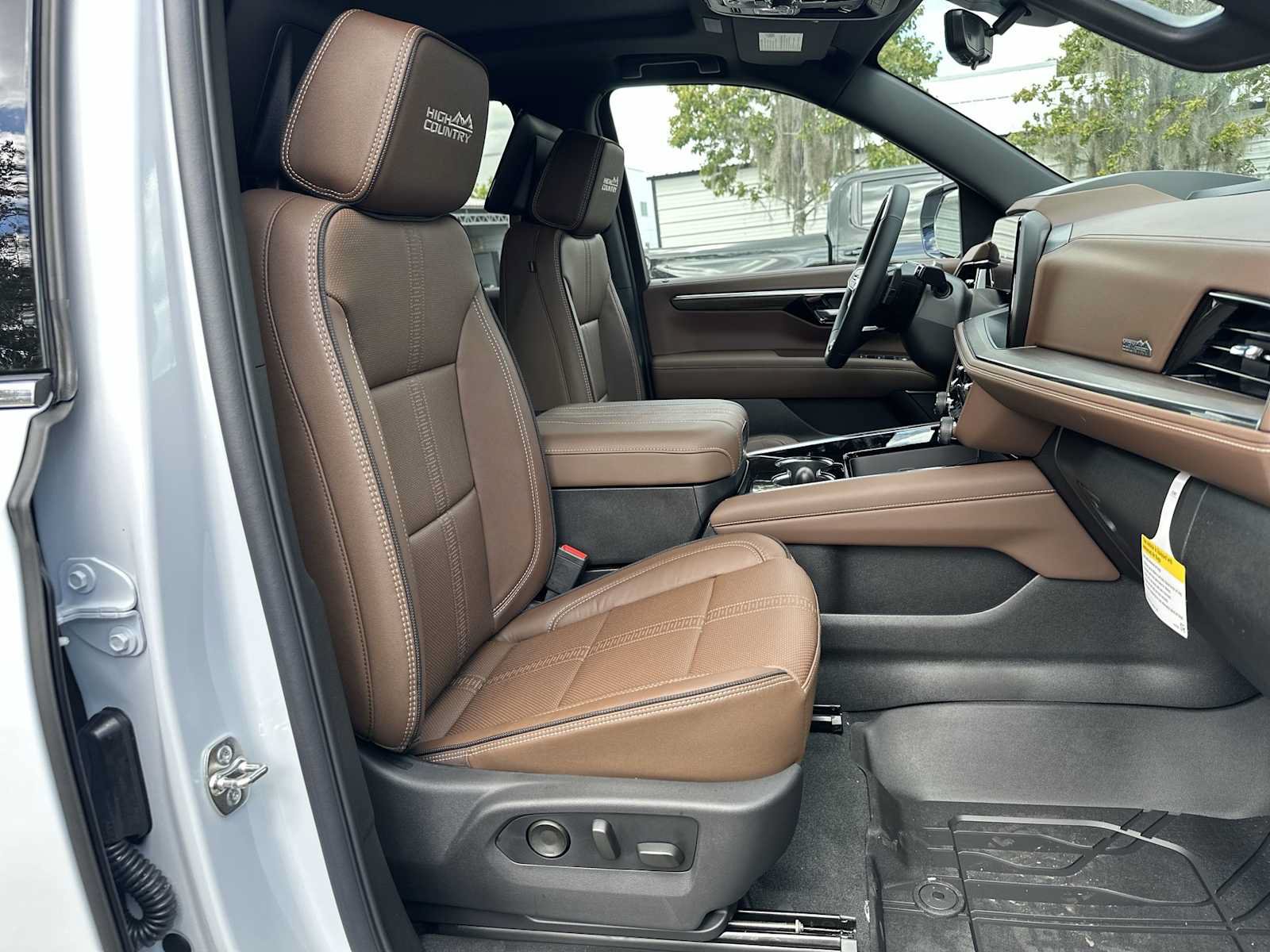 New 2027 Chevrolet Tahoe High Country AWD/4WD image 19