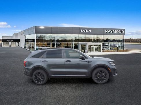 Certified 2021 Kia Sorento SX AWD/4WD image 2