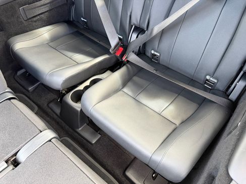 Used 2023 Mercedes-Benz EQB 300 4MATIC image 48