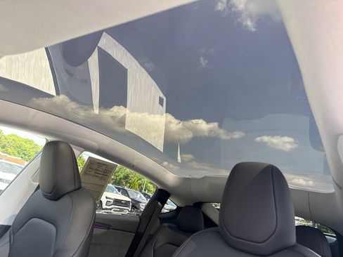 Used 2026 Tesla Model Y 2WD image 12