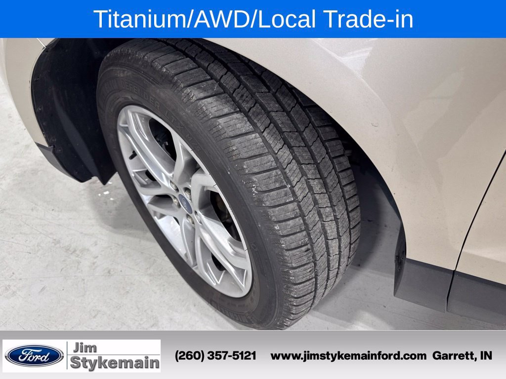 Used 2017 Ford Edge Titanium w/ Technology Package AWD/4WD image 14