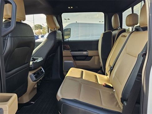 Used 2021 Ford F150 Lariat image 13