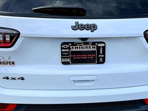 New 2026 Jeep Compass Latitude AWD/4WD image 8