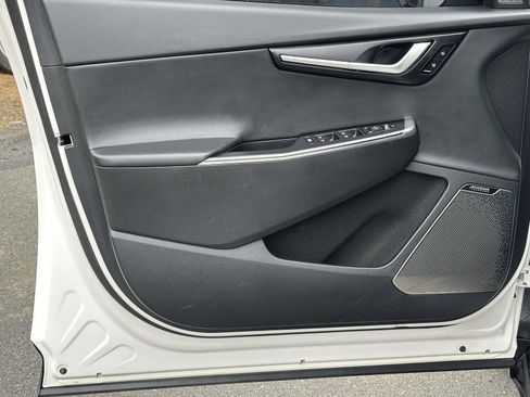 Used 2022 Kia EV6 Wind image 19