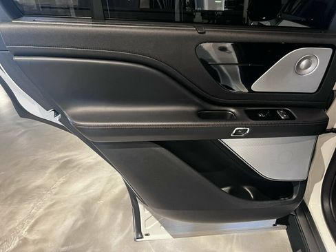 Used 2023 Lincoln Aviator Reserve w/ Equipment Group 201A AWD/4WD image 14