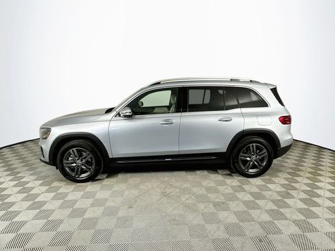 Used 2026 Mercedes-Benz GLB 250 4MATIC image 4