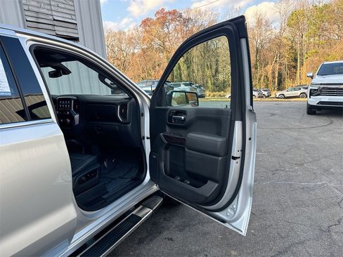 Used 2020 GMC Sierra 1500 SLT w/ SLT Premium Plus Package image 31