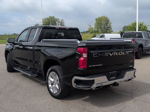 Used 2019 Chevrolet Silverado 1500 LTZ w/ LTZ Plus Package AWD/4WD image 3